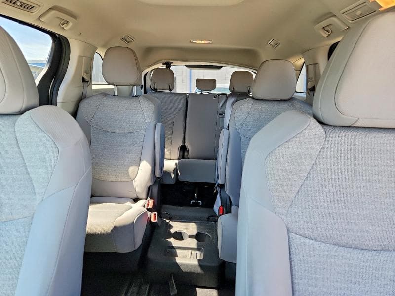 2023 TOYOTA SIENNA LE 10
