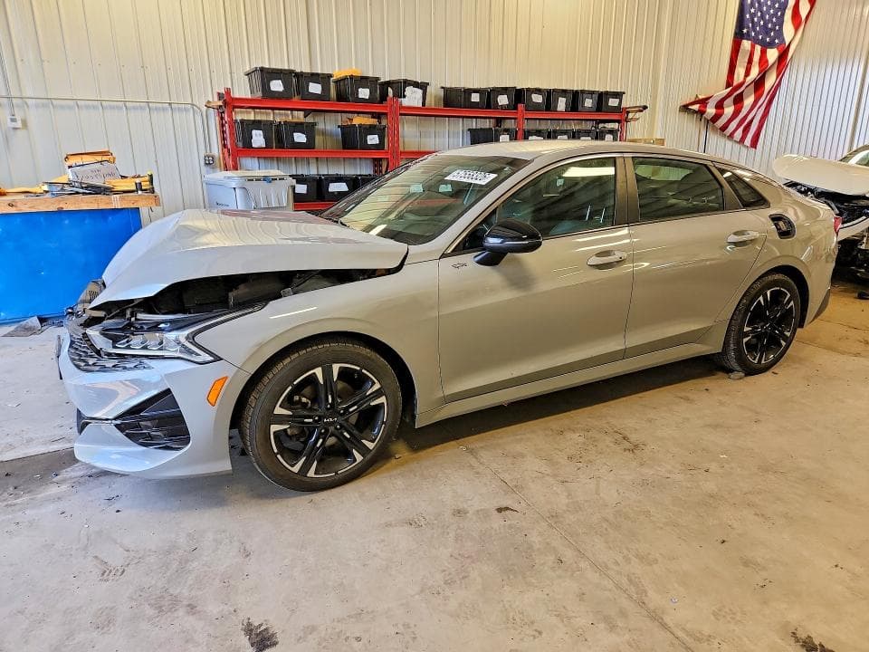 2022 KIA K5