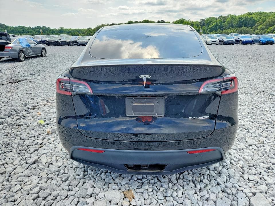 2023 TESLA MODEL Y 6