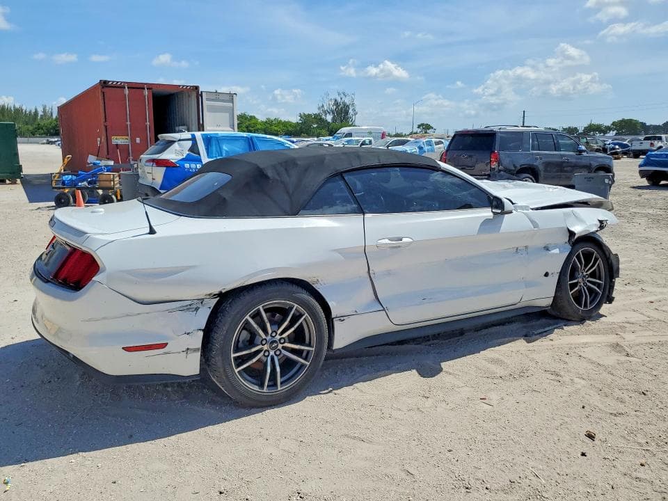 2017 FORD MUSTANG 3