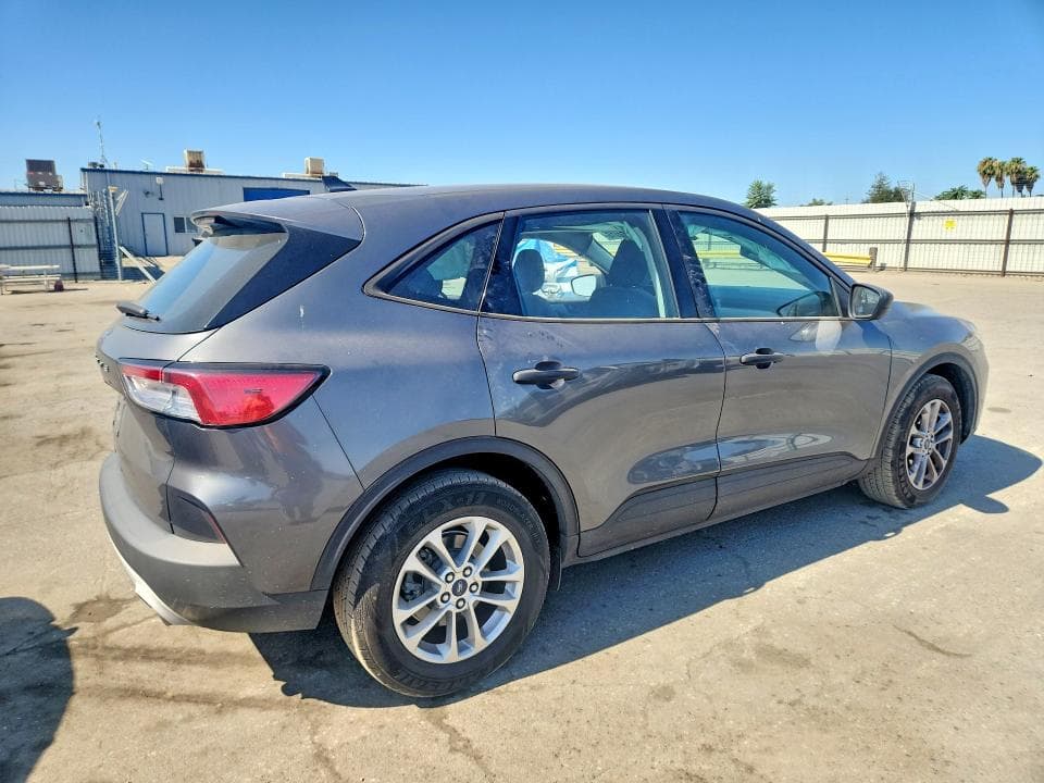 2021 FORD ESCAPE S 3