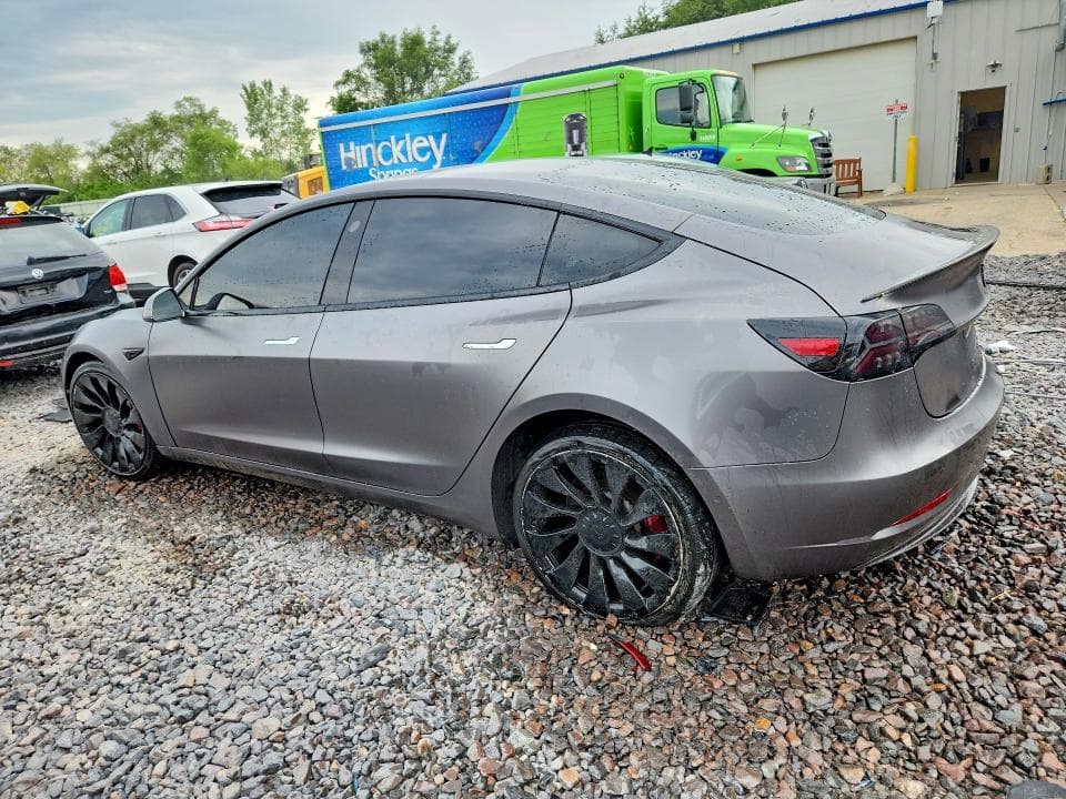 2018 TESLA MODEL 3 2
