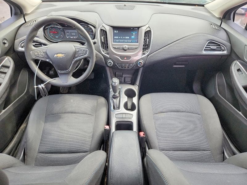 2017 CHEVROLET CRUZE LT 8