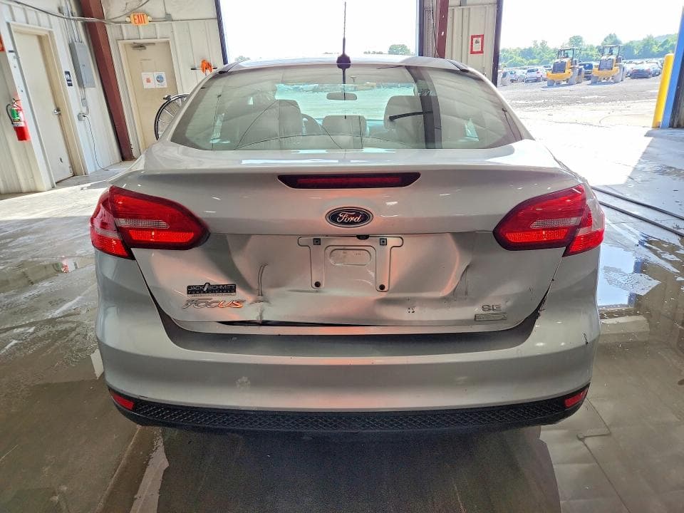 2018 FORD FOCUS SE 6