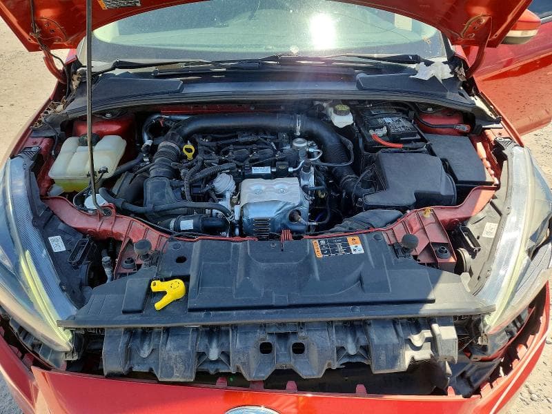 2018 FORD FOCUS SE 11
