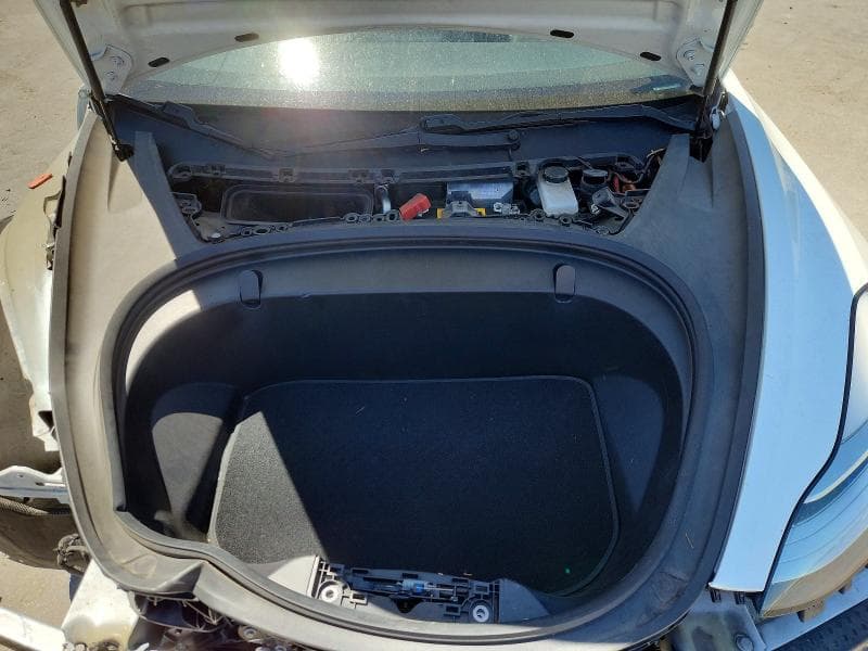 2018 TESLA MODEL 3 11