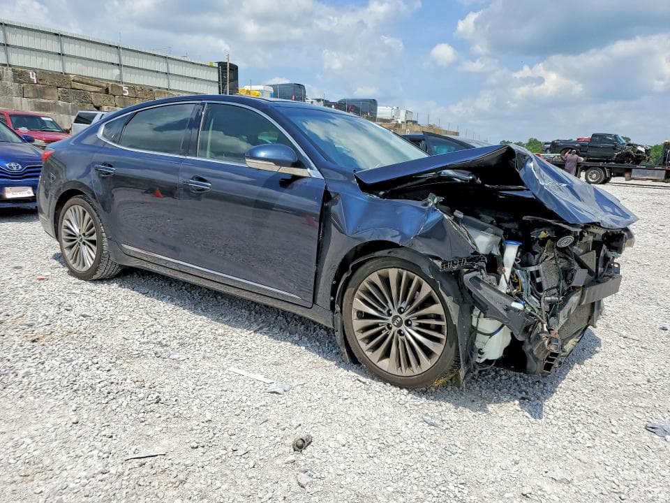 2017 KIA CADENZA LIMITED 4