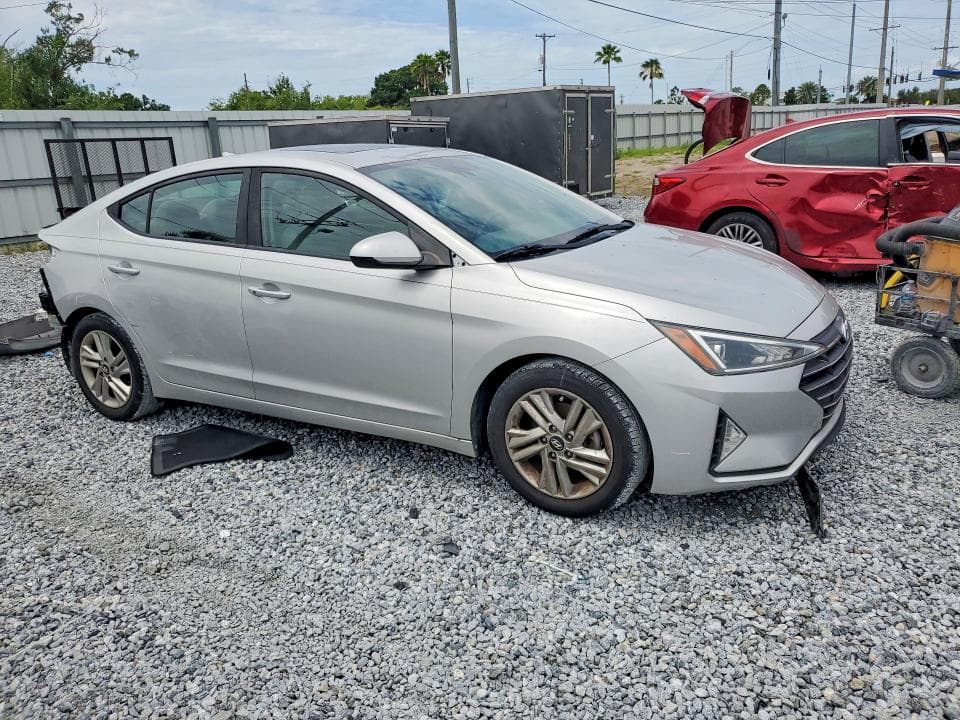 2019 HYUNDAI ELANTRA VALUE EDITION 4