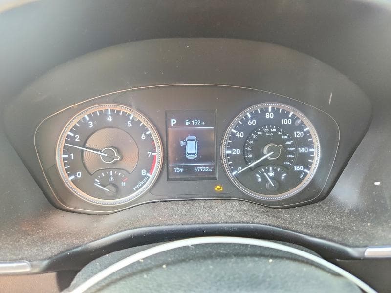 2020 HYUNDAI SANTA FE SE 9