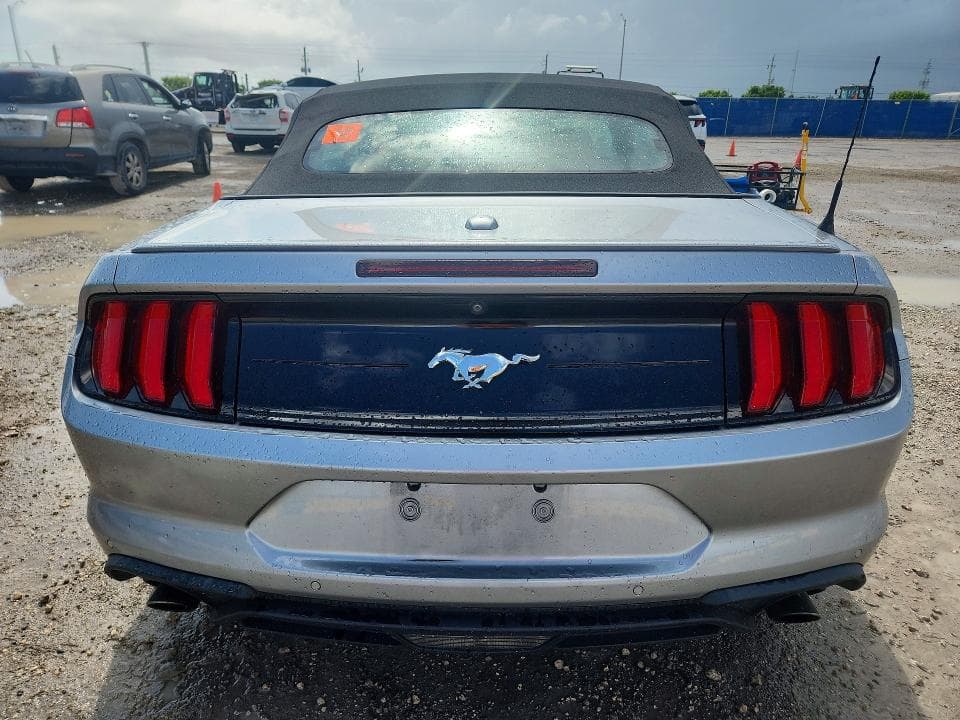 2022 FORD MUSTANG 6