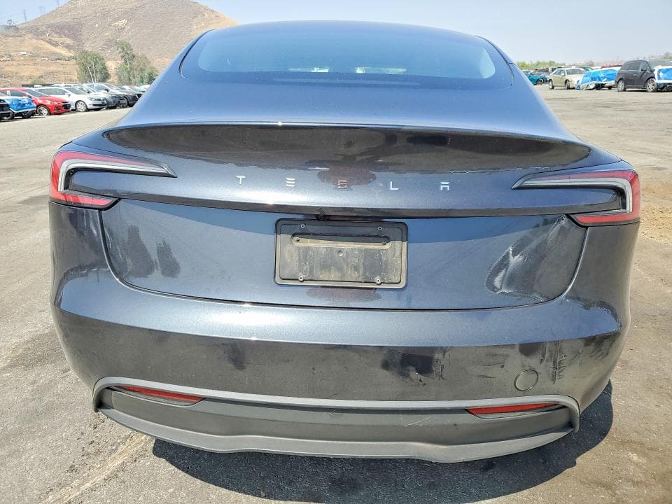 2025 TESLA MODEL 3 6