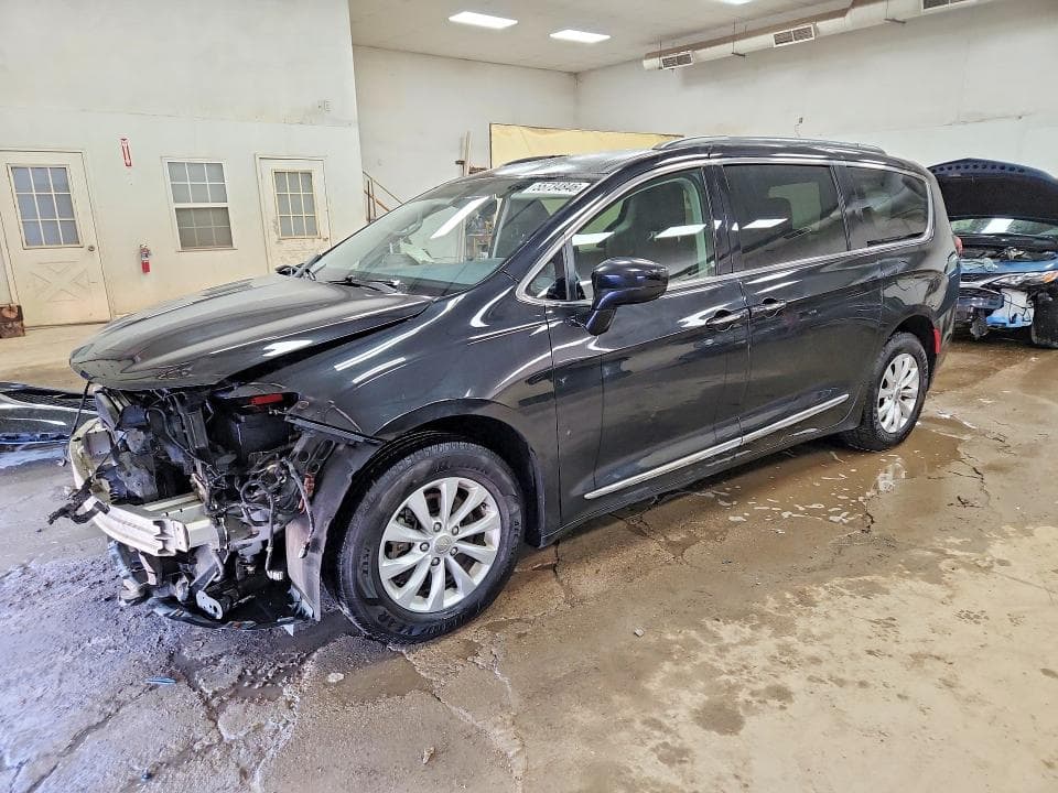 2017 CHRYSLER PACIFICA TOURING L