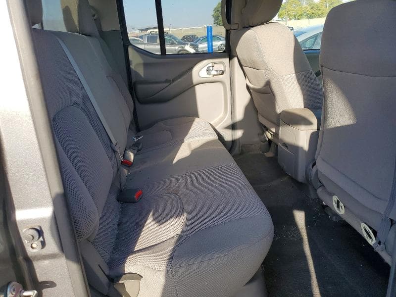 2019 NISSAN FRONTIER SV 10