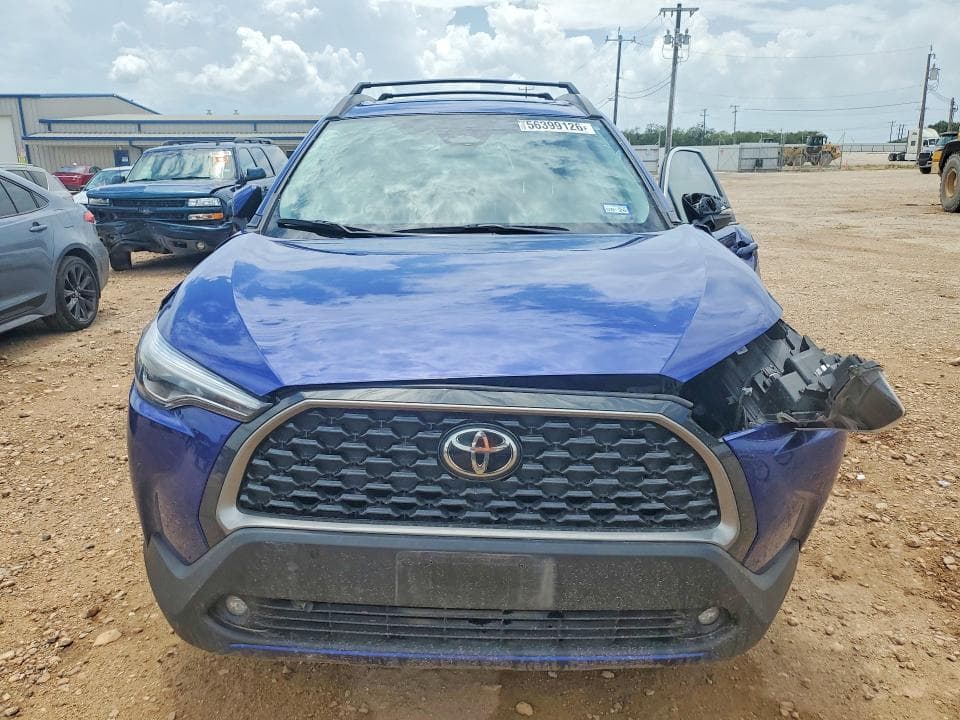 2024 TOYOTA COROLLA CROSS XLE 5