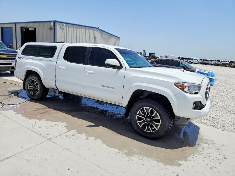 2020 TOYOTA TACOMA TRD SPORT 4