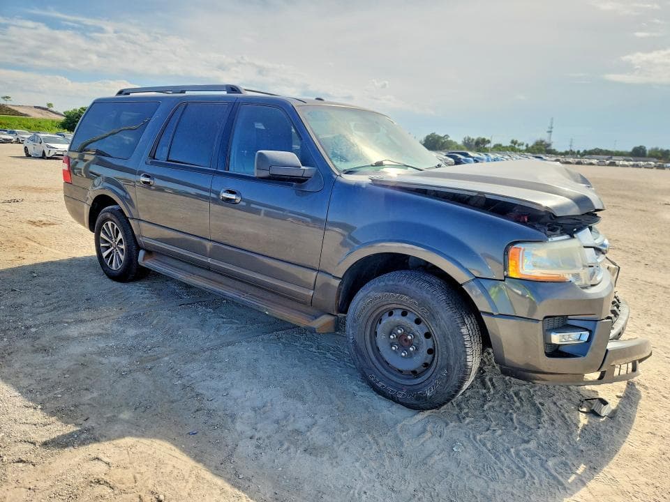2017 FORD EXPEDITION EL XLT 4
