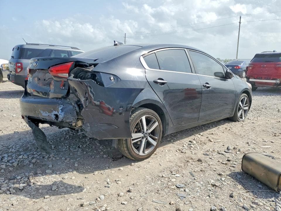 2017 KIA FORTE EX 3