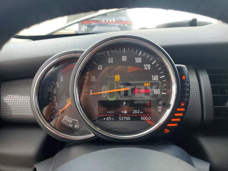 2017 MINI COOPER 9