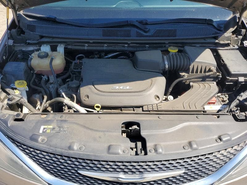 2018 CHRYSLER PACIFICA LX 12
