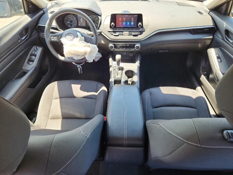 2023 NISSAN ALTIMA S 8