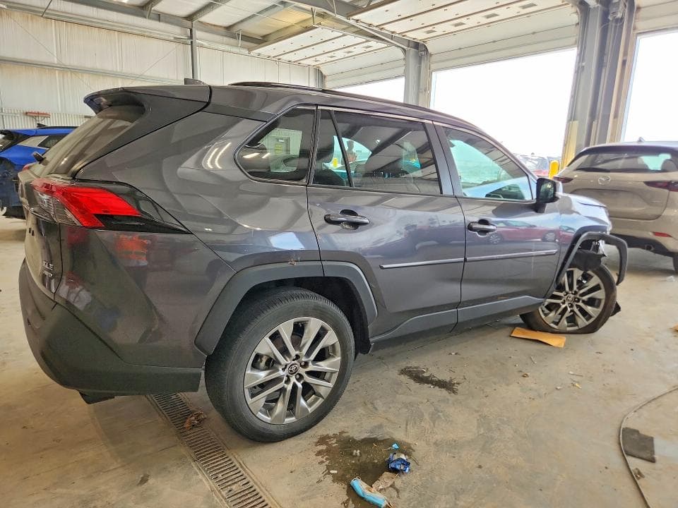 2023 TOYOTA RAV4 XLE PREMIUM XLE PREMIUM 3