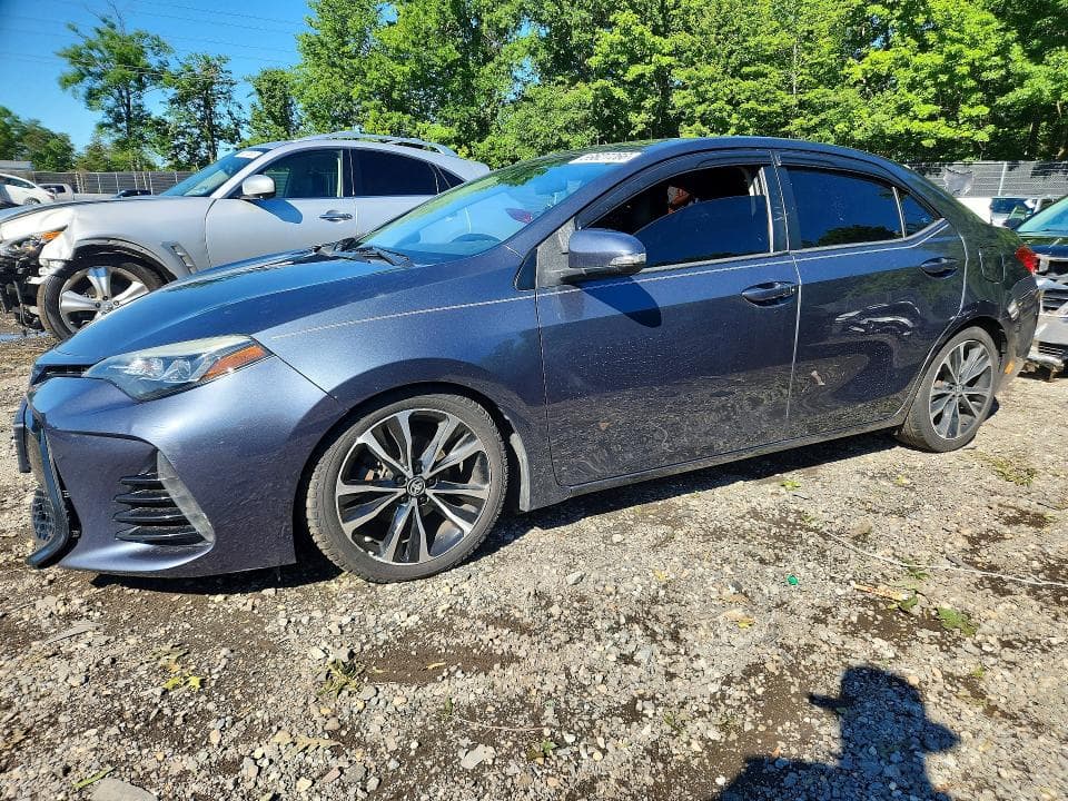 2018 TOYOTA COROLLA SE - 1