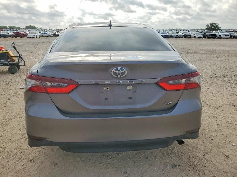 2022 TOYOTA CAMRY LE 6