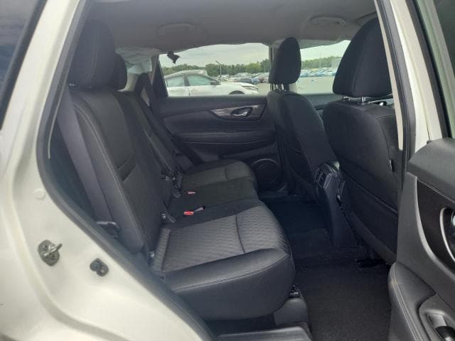 2017 NISSAN ROGUE SV 10