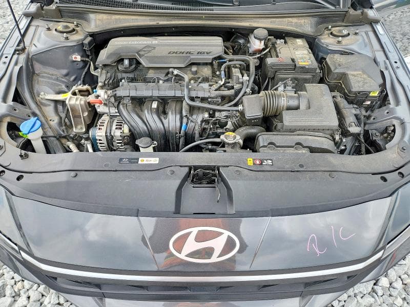 2024 HYUNDAI ELANTRA SEL 11