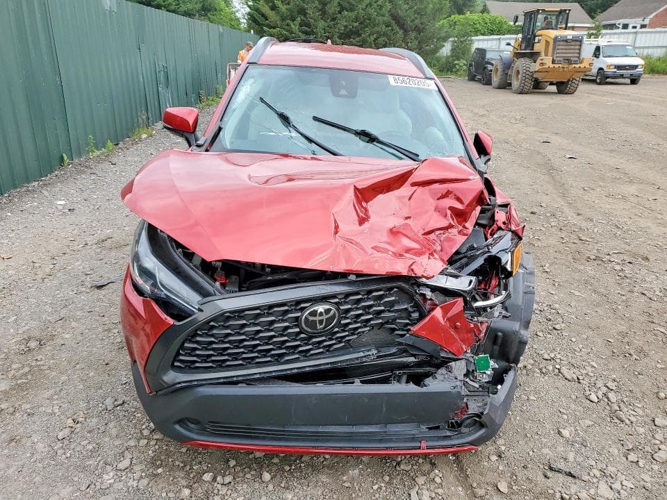 2022 TOYOTA COROLLA CROSS LE 5
