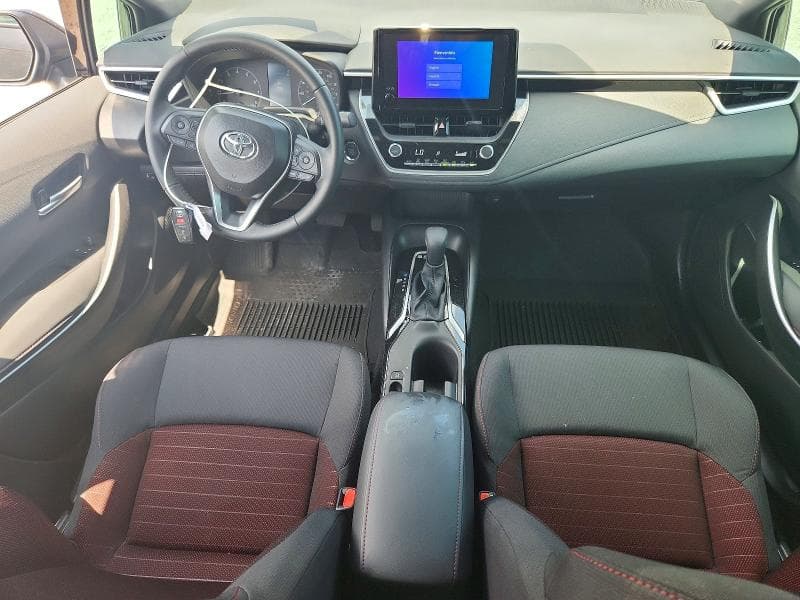 2025 TOYOTA COROLLA SE 8
