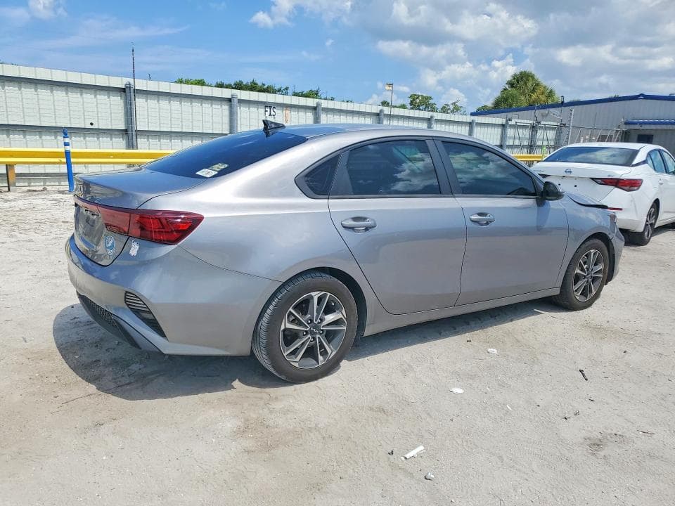 2023 KIA FORTE LXS 3