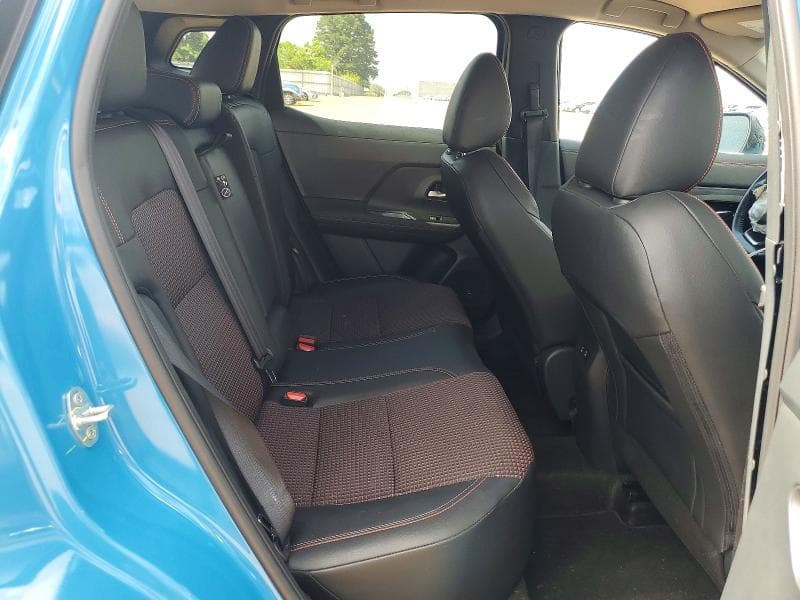 2025 NISSAN KICKS SR 10
