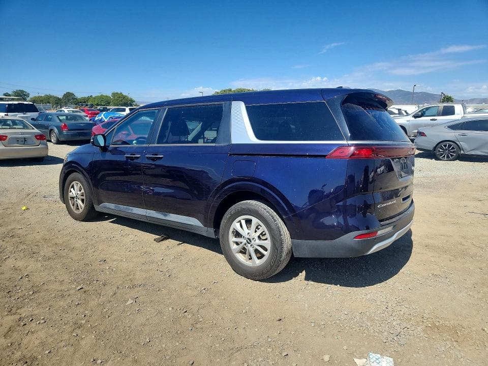 2022 KIA CARNIVAL LX 2