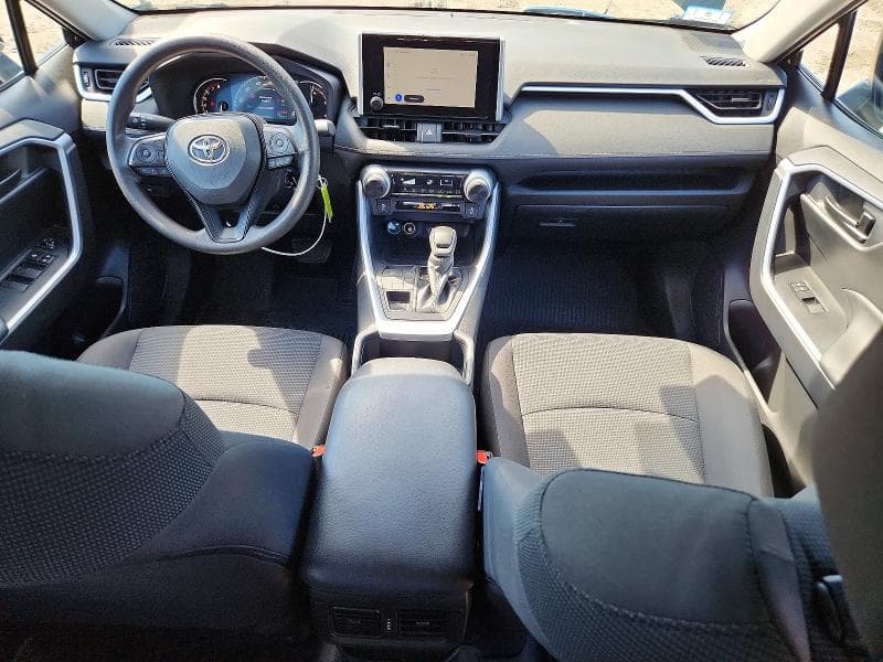 2025 TOYOTA RAV4 LE 8
