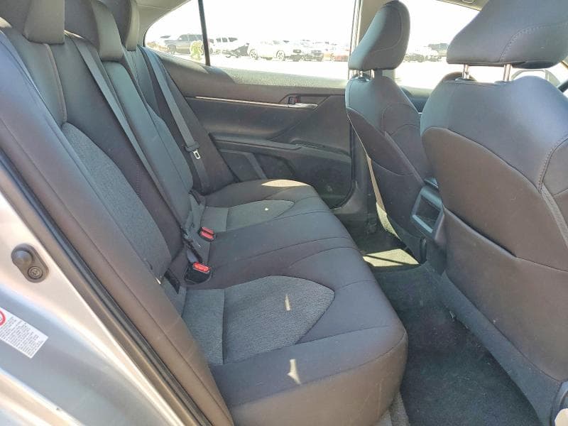 2019 TOYOTA CAMRY LE 10