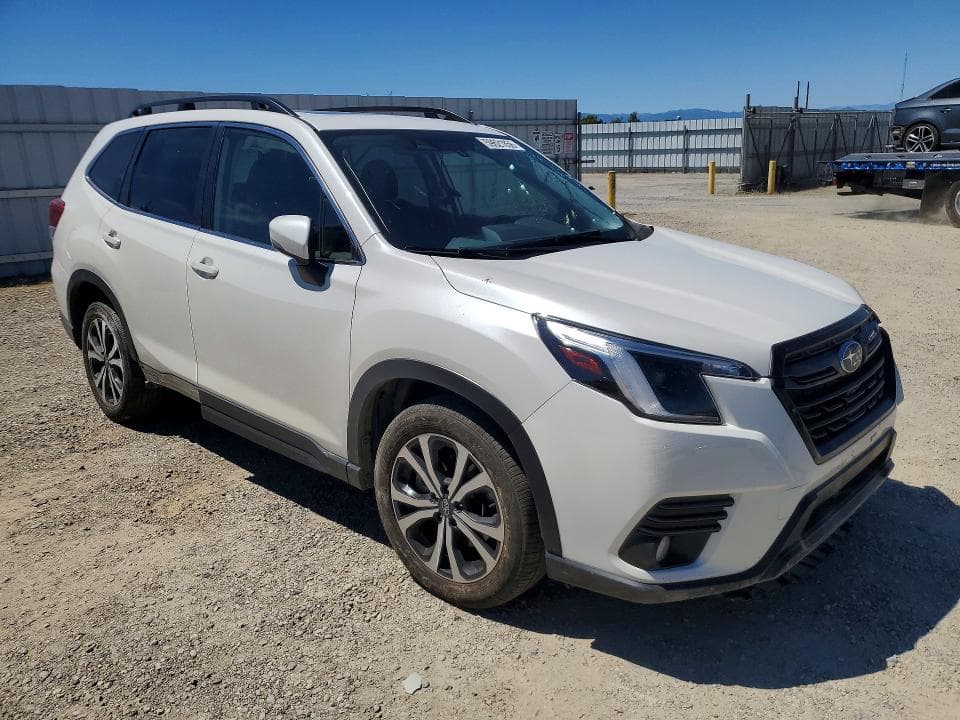 2023 SUBARU FORESTER LIMITED 4