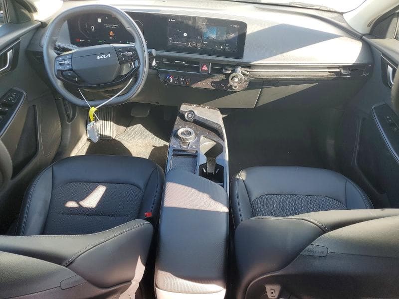 2025 KIA EV6 LIGHT LONG RANGE 8