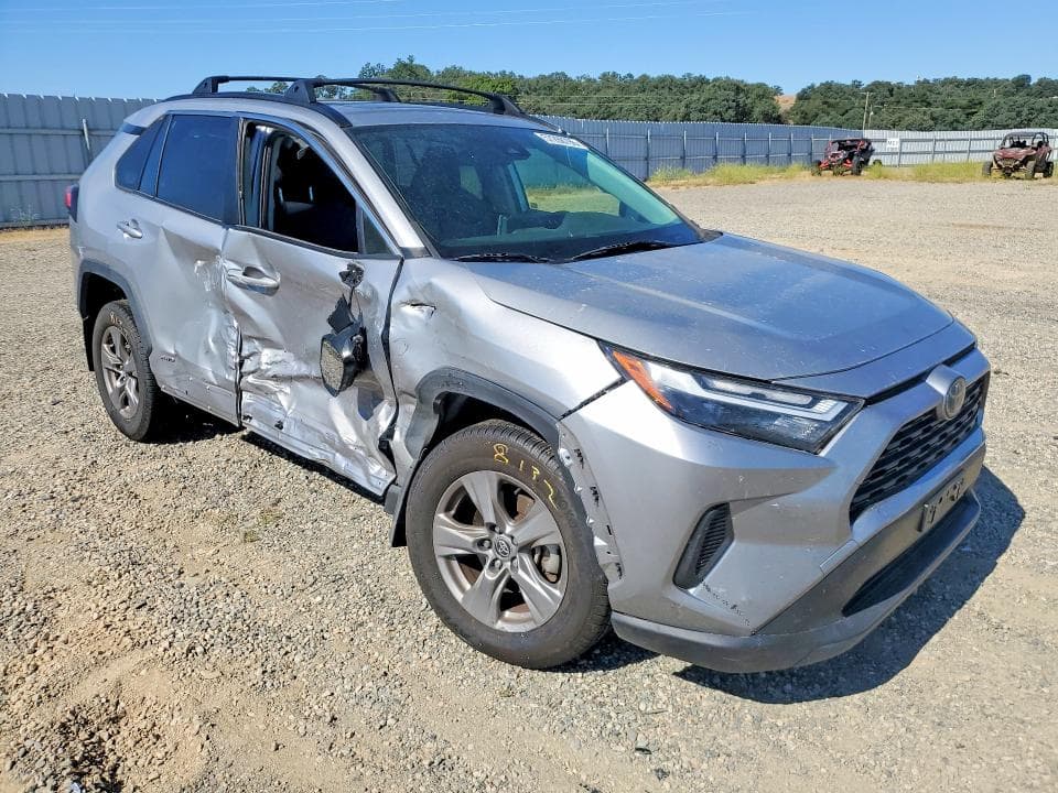 2023 TOYOTA RAV4 HYBRID XLE 4