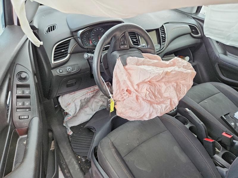 2018 CHEVROLET TRAX 1LT 8