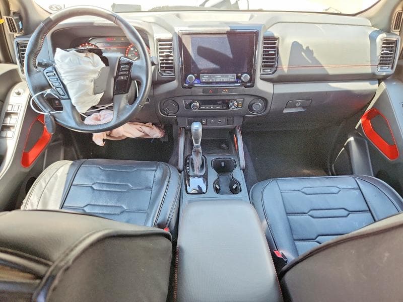 2023 NISSAN FRONTIER PRO-X 8