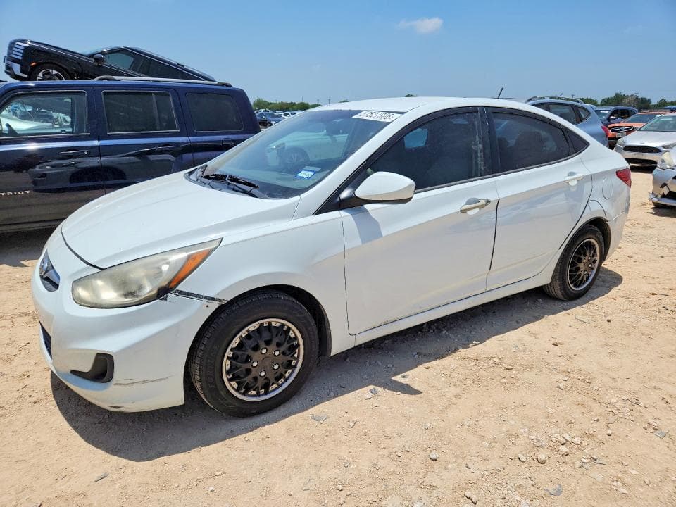 2012 HYUNDAI ACCENT - 1