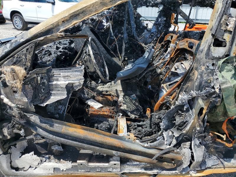 2025 TESLA MODEL 3 7