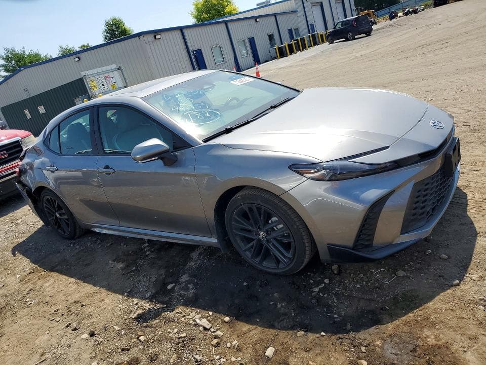 2026 TOYOTA CAMRY SE 4