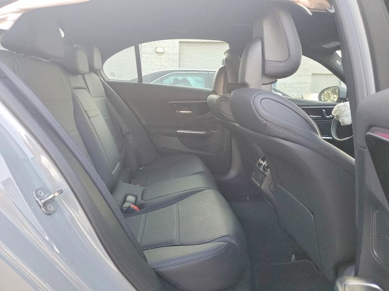 2025 MERCEDES-BENZ C 300 10