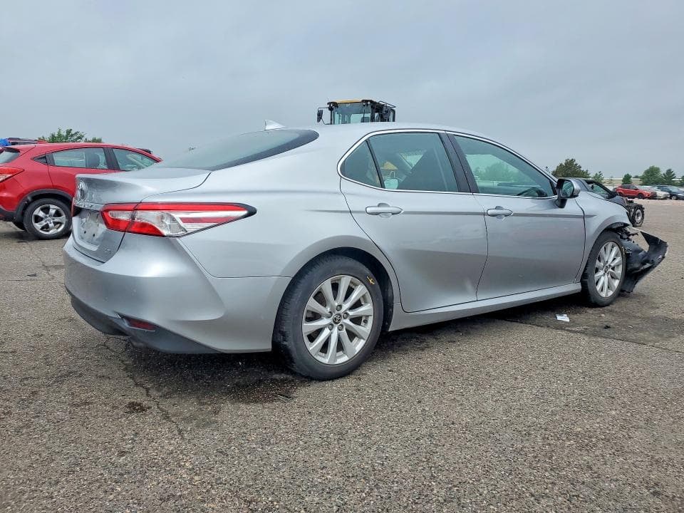 2020 TOYOTA CAMRY LE 3