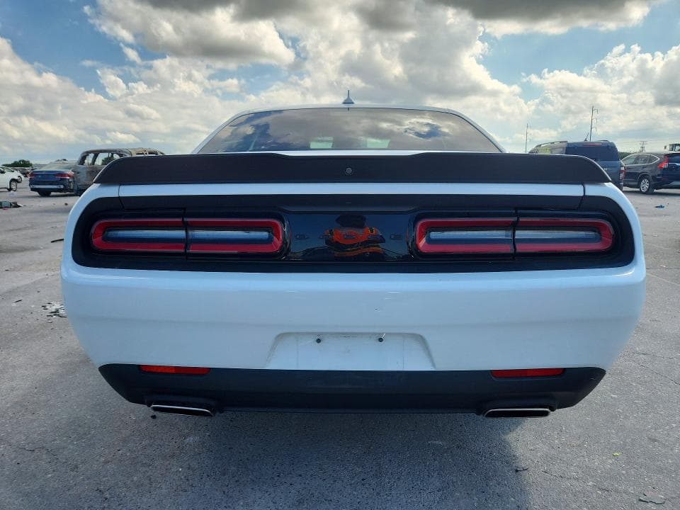 2021 DODGE CHALLENGER SXT 6