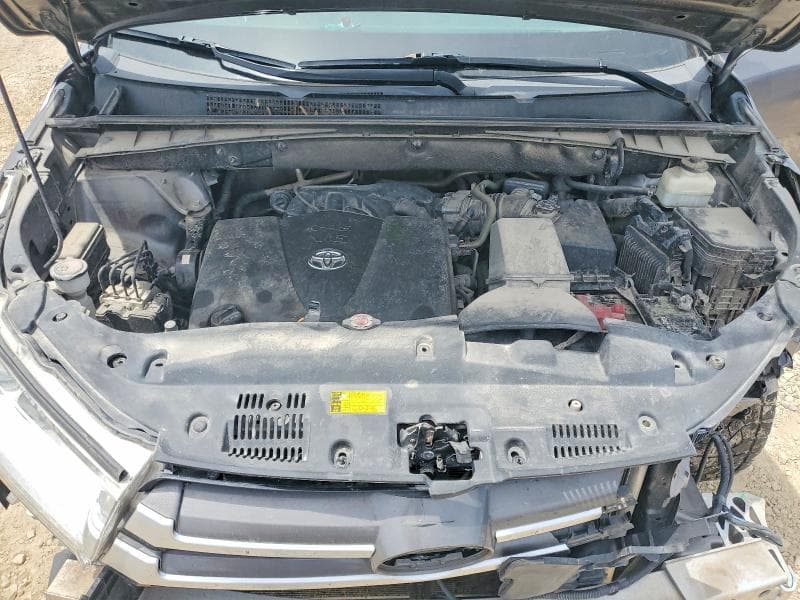 2018 TOYOTA HIGHLANDER LE PLUS 11