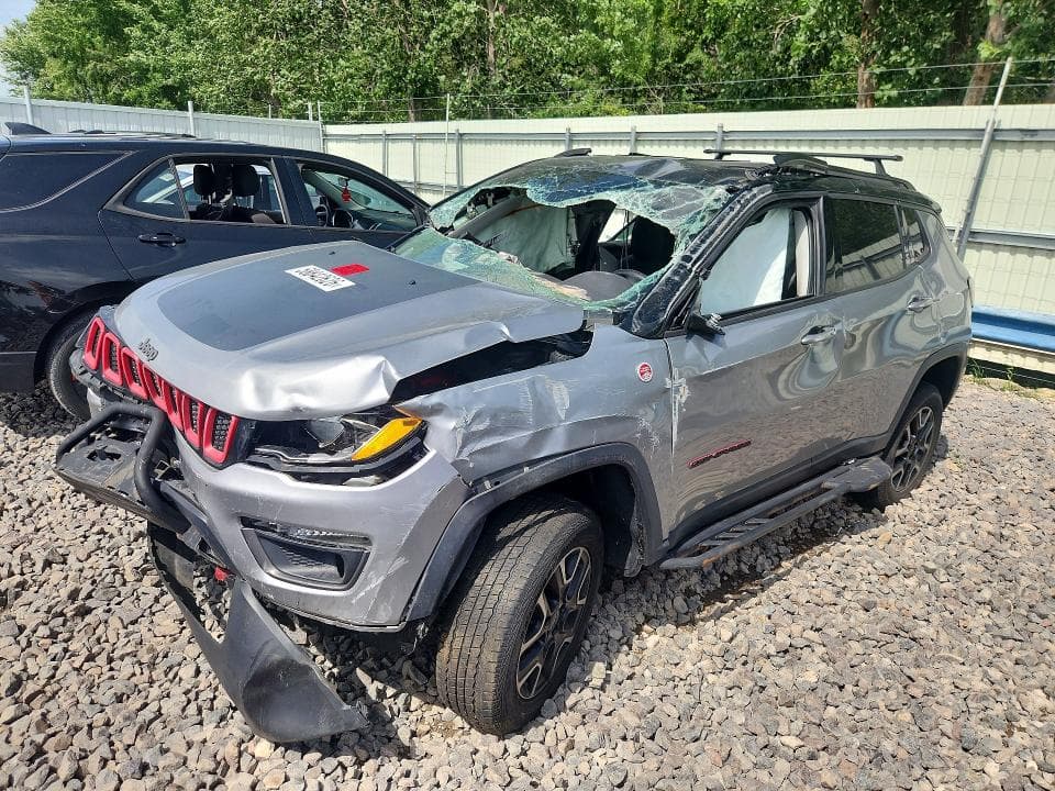 2019 JEEP COMPASS TRAILHAWK - 1