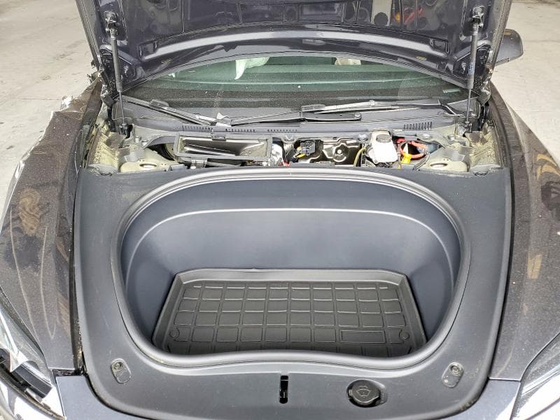2026 TESLA MODEL 3 11